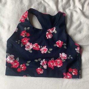 gap navy floral athletic crop top